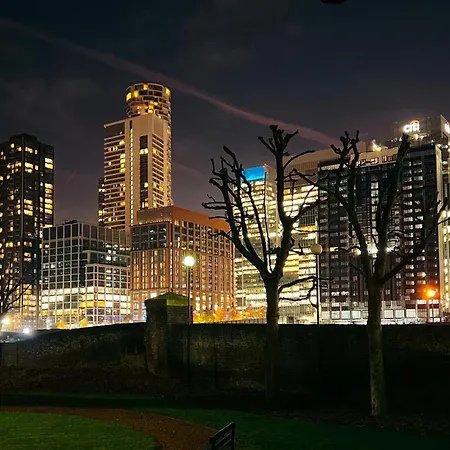 Apartment Private Garden Canary Wharf East London