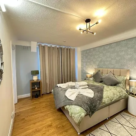 Comfortable Family Near Park Lane * London