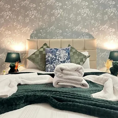 Comfortable Family Near Park Lane