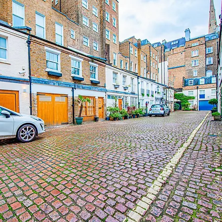 Luxury Mews House With Free Parking Apartment