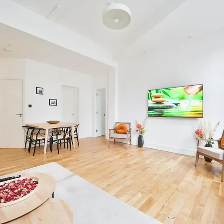 Magnificent 2 Bed Fitzrovia *