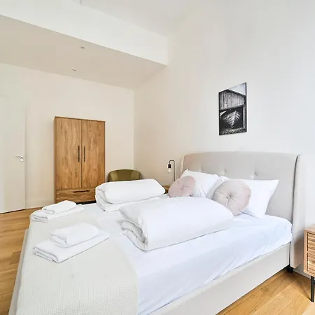 Apartment Magnificent 2 Bed Fitzrovia London