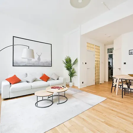 Magnificent 2 Bed Fitzrovia Apartment