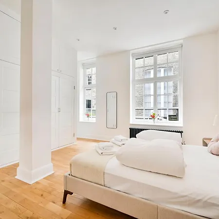 Magnificent 2 Bed Fitzrovia