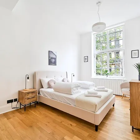 Magnificent 2 Bed Fitzrovia Apartment