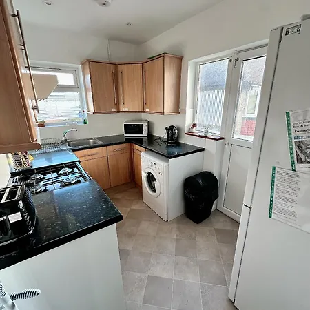 Smart And Chic 2 Bed Apartment