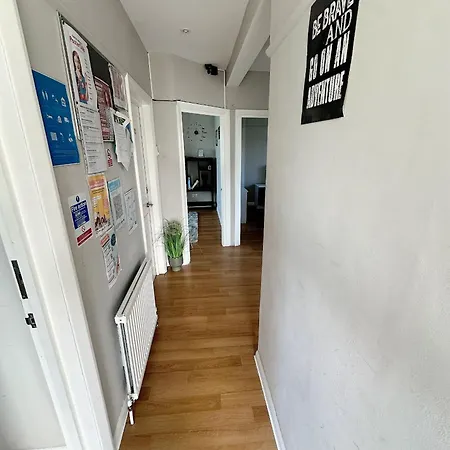 Smart And Chic 2 Bed Apartment *
