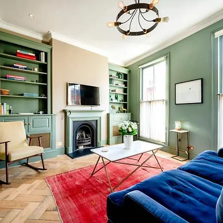 Made In Chelsea- 2 Bed By Out Of Office Lifestyle Apartment *