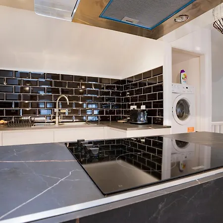 Apartment 1 Bed Flat Uxbridge
