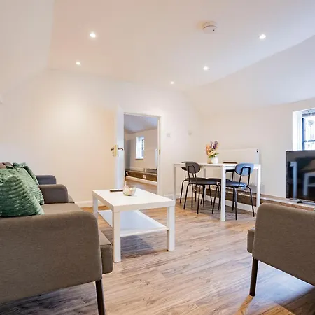 1 Bed Flat Apartment