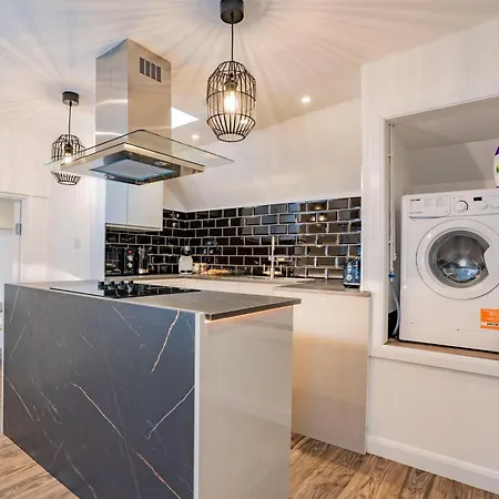 Apartment 1 Bed Flat