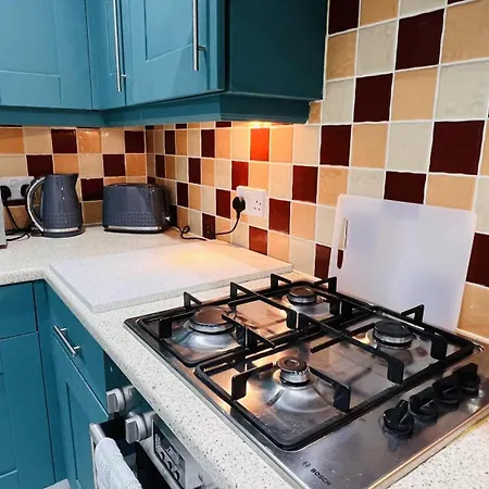 Holiday home 3-bed House In Northolt Northolt (Greater London)
