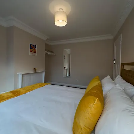 Holiday home Cosy By Wembley Stadium *