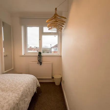 Holiday home Cosy By Wembley Stadium London