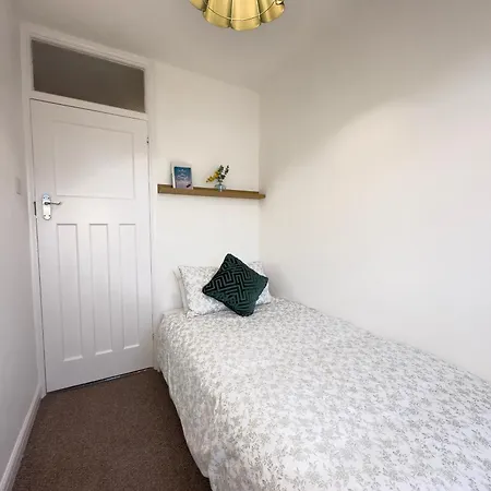 Cosy By Wembley Stadium Holiday home *