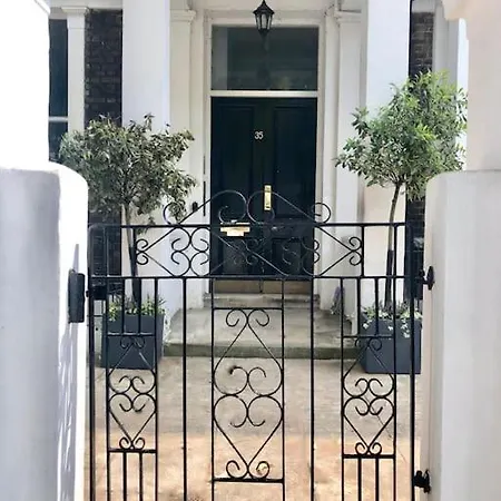 Stunning 4 Bed Flat Near Notting Hill And Hyde Park *
