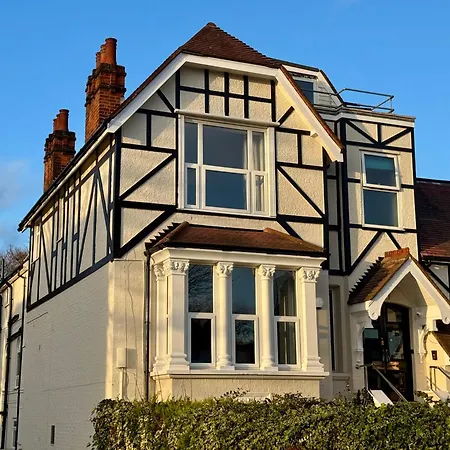Hotell Gidea Park