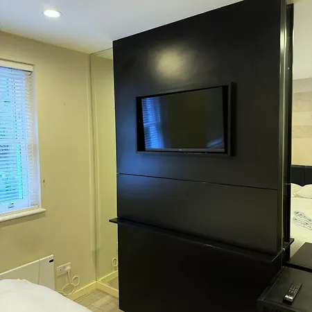 95 Aparthotel *