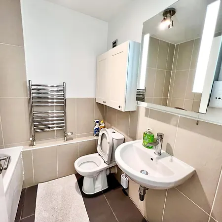 Great River Thames View Entire In The Most Central Aparthotel London
