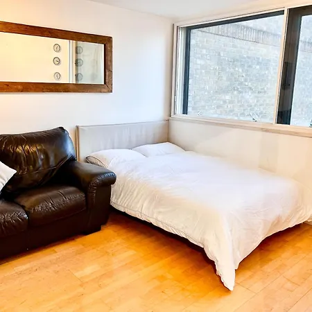 Great River Thames View Entire In The Most Central Aparthotel London