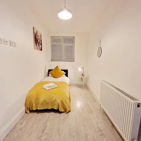 Zdnu 2 Bedroom Reeani * Uxbridge