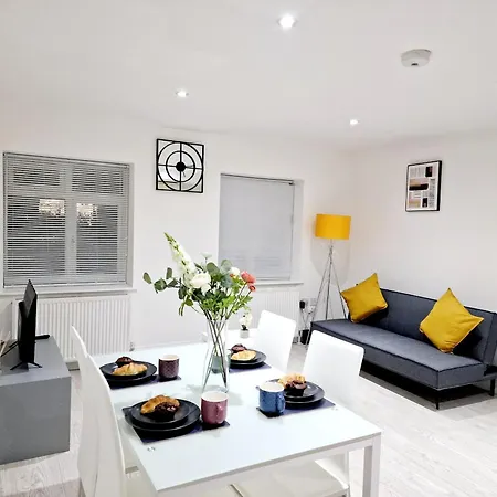 Zdnu 2 Bedroom Reeani * Uxbridge