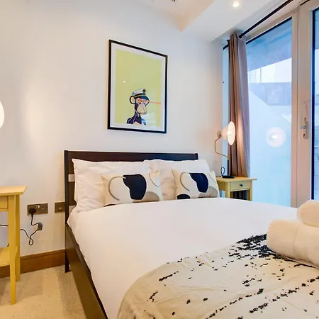 Apartment Apes Tower 2 By Artsy London