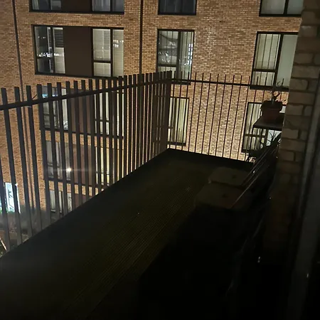 Bright And Comfy 3 Bed Apartment London