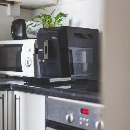 Lovely 1br Flat In Victorian Mansion In Battersea Apartment London