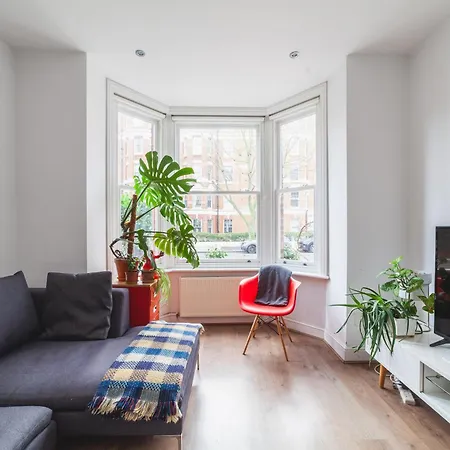 Lovely 1br Flat In Victorian Mansion In Battersea Apartment London