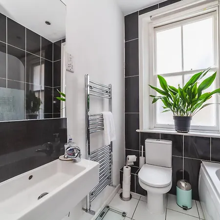 Lovely 1br Flat In Victorian Mansion In Battersea *