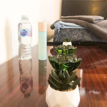 Cozy Escape In Apartment *