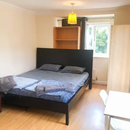 Cozy Escape In * Harrow