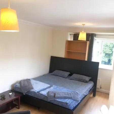 Cozy Escape In Apartment