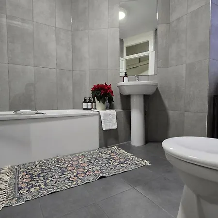 Soho 6 *