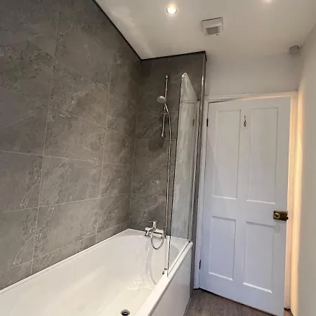 Apartment 2 Bedroom Luxury Flat In Centre Of Muswell Hill