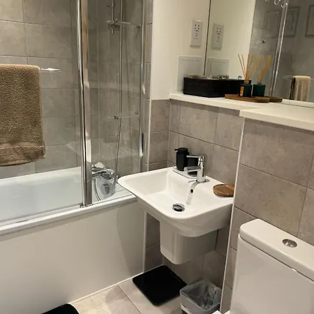 Apartment Top Quality Private Full Flat Luxury Bedroom In Central