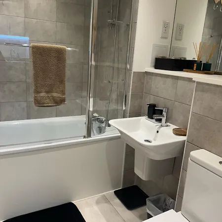 Apartment Top Quality Private Full Flat Luxury Bedroom In Central *