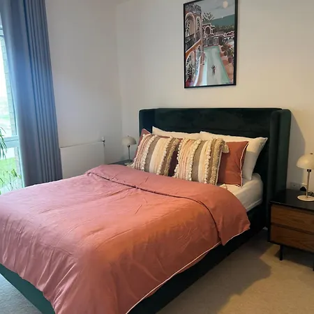 Apartment Top Quality Private Full Flat Luxury Bedroom In Central