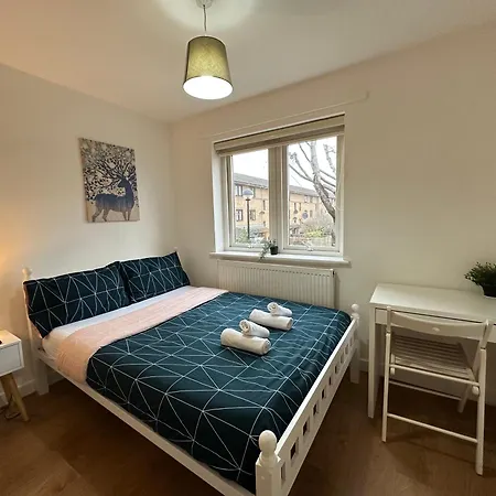 Laburnum House-comfortable Near Of *