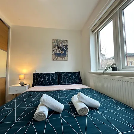 Laburnum House-comfortable Near Of London