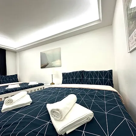 Homestay Laburnum House-comfortable Near Of