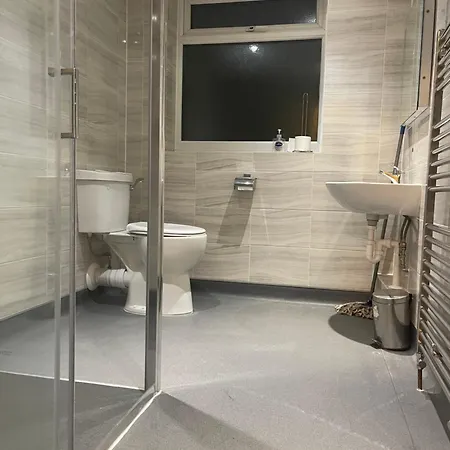 London Serviced * Edgware