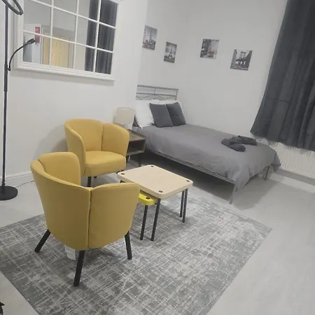 Funky Flat Nr * London