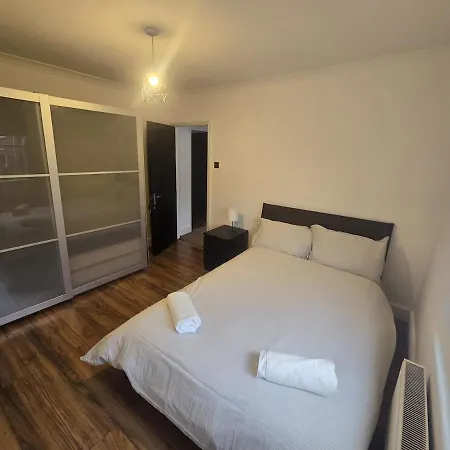 Brixton 5 Bedroom Wonder * London