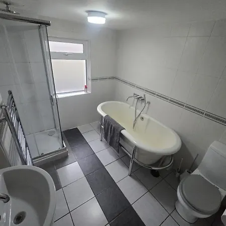 Brixton 5 Bedroom Wonder London