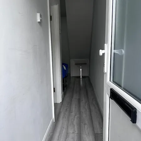 Apartment Stratford 3 Bed Garden By Dluxoria Short Lets & Serviced Greater *