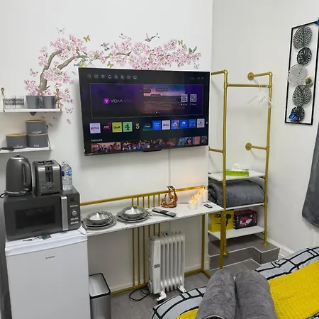 Luxury In Victoria, 7 Minutes Walk To Victoria Station, 5