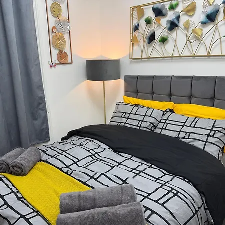 Luxury In Victoria, 7 Minutes Walk To Victoria Station, 5 London