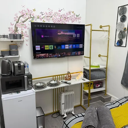 Luxury In Victoria, 7 Minutes Walk To Victoria Station, 5
